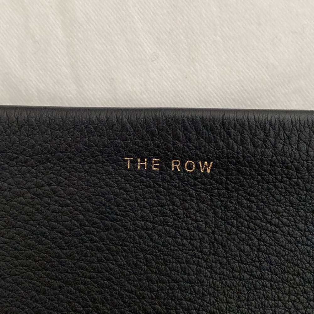 The Row - Picture 2 of 16